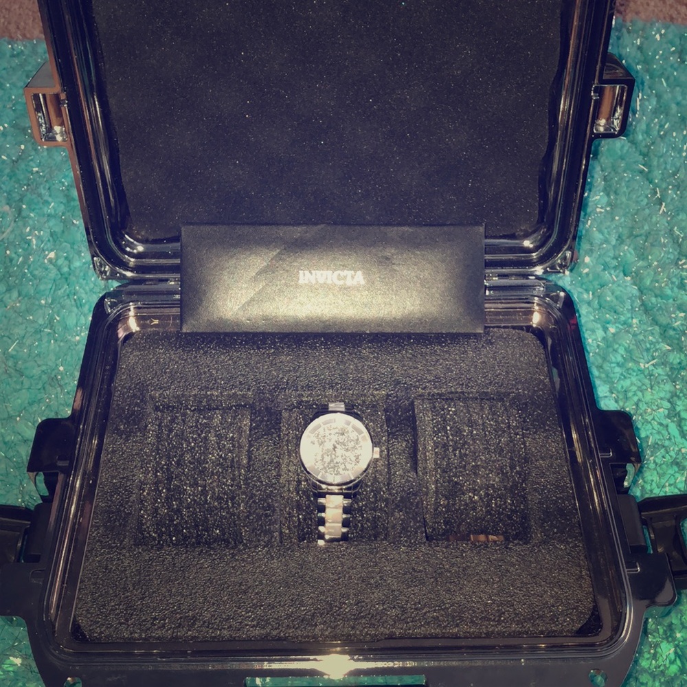 💎Authentic Invicta watch & Limited edition CASE
